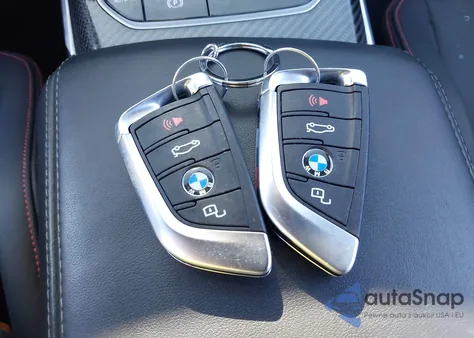 2025 BMW M4 Cs z USA, uszkodzony, nr VIN WBS43HK05SCT82749